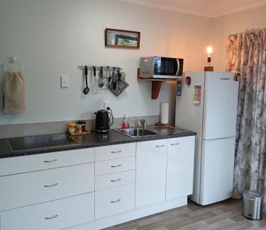 Waimate Apartment | Flying Plate Saloon