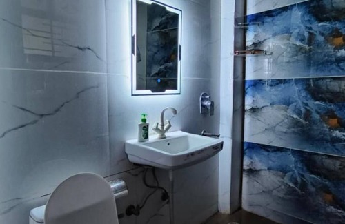 Noida House | FNG GUEST HOUSE