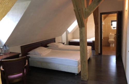 Ostrow Wielkopolski Bed & Breakfast | Folwark Polski