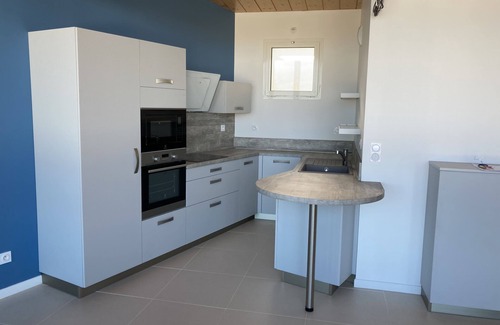 Royan Apartment | Foncillon beach, residence with swimming pool facing the sea