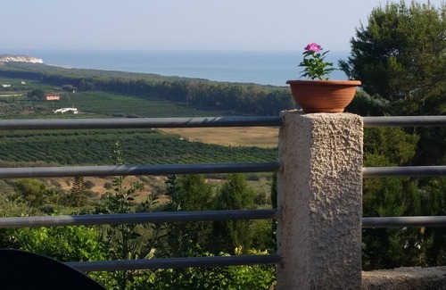 Borgo Bonsignore Apartment | For 2+2 family, near sea and Nature Reserve with pool