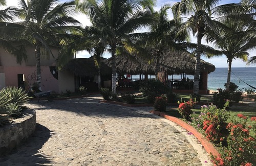 El Tuito Apartment | FOR TRAVELERS SEKING AN "AUTHENIC MEXICAN EXPERIENCE"