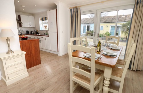 Yarmouth Cottage | Forbes C1