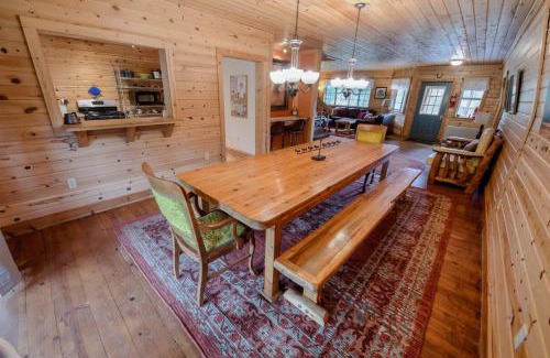 Lazy Acres House | Forest Edge Retreat