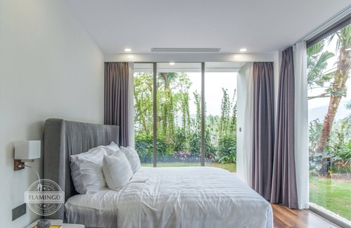 Phuc Yen Hotel | Forest In The Sky Flamingo Dai Lai Resort