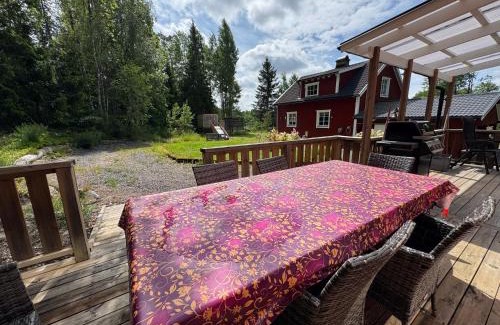 Savsjostrom House | Forest nest