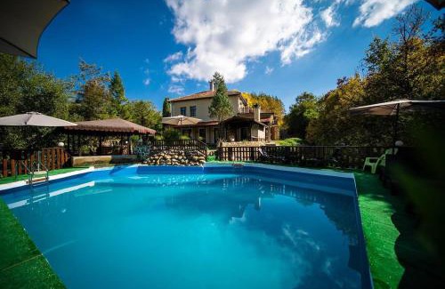 Elena Villa | Forest Paradise Hanevci