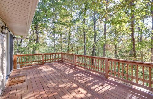 Lynn House | Forest-View Gem on Vaughn Creek Less Than 1 Mi to Dtwn!