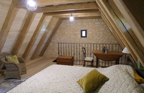 Campagne Bed & Breakfast | Former Périgourdine in the heart of Périgord Noir. GUEST HOUSE for 2 persons