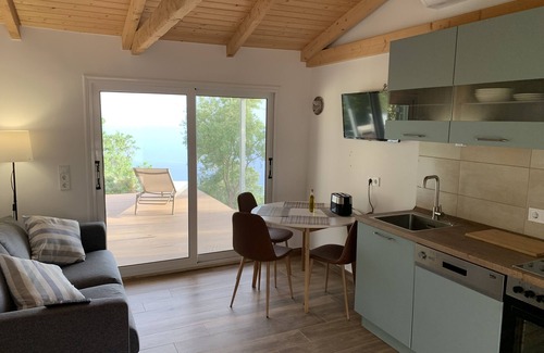 Vrachos House | Former studio with a gigantic view of the sea - almost energy self-sufficient!