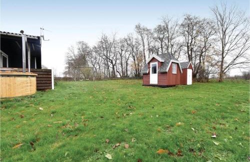 Middelfart House | Four-Bedroom Holiday Home In Brenderup Fyn