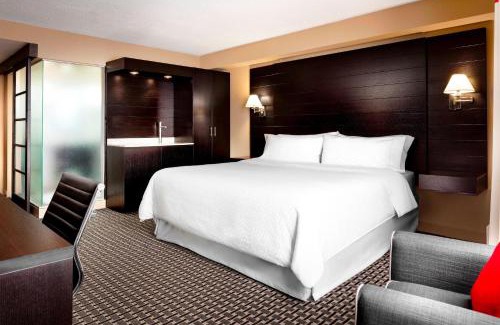 Mississauga Hotel | Four Points by Sheraton Mississauga Meadowvale