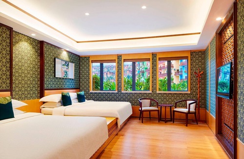 Yuancheng District Hotel | Four Points By Sheraton Heyuan Resort