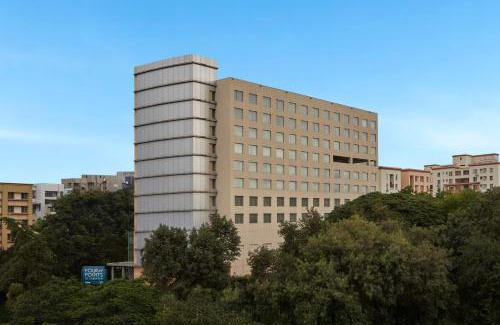 Clover Park Hotel | Four Points by Sheraton Hotel and Serviced Apartments Pune