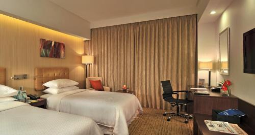Clover Park Hotel | Four Points by Sheraton Hotel and Serviced Apartments Pune