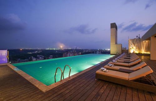 Kakkanad Hotel | Four Points by Sheraton Kochi Infopark