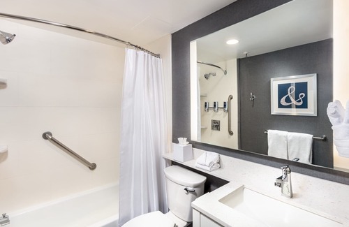 Fox Hills Hotel | Four Points by Sheraton Los Angeles Westside