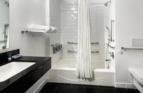 Hudson Square Hotel | Four Points by Sheraton Manhattan SoHo Village