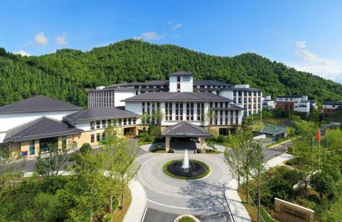 Chun'an Hotel | Four Points by Sheraton Qiandao Lake