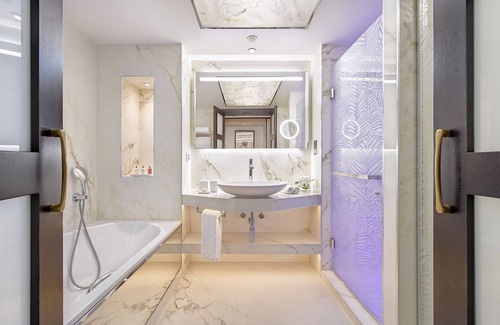 Agios Tychon Hotel | Four Seasons Hotel