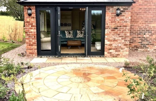 Halfway House House | Fox Cottage sleeps 7, wild swimming& river fishing