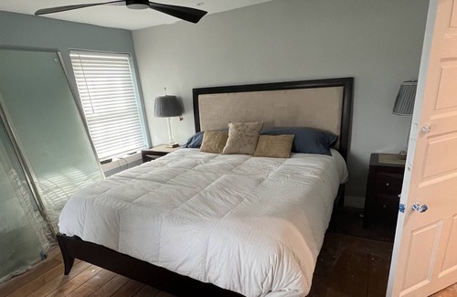 Kennett Square Bed & Breakfast | Fox Creek Farms Bed & Breakfast 1836 Farmhouse - 5 minutes to Longwood Gardens