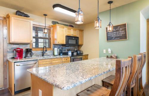 Reeds Spring House | Fox Hollow Family Lodge