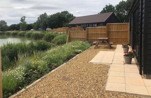 Huntingdon House | Fox Lodge - Uk30605