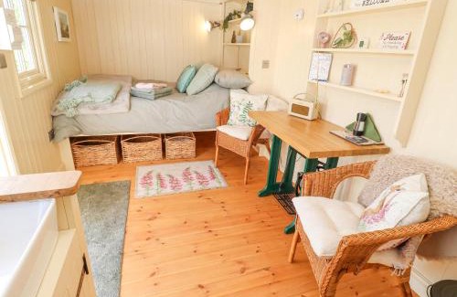 Camborne House | Foxglove