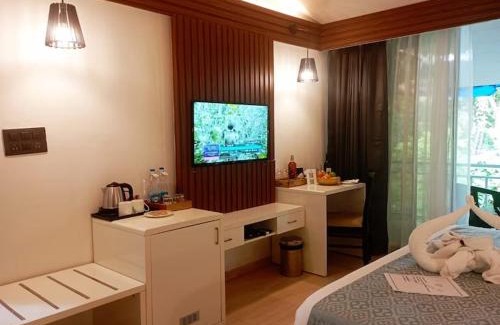 Morjim Resort | Foxoso La Beach Resort & Spa