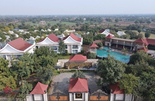 Civil Lines Resort | Foxoso Ocean Resort Jaipur
