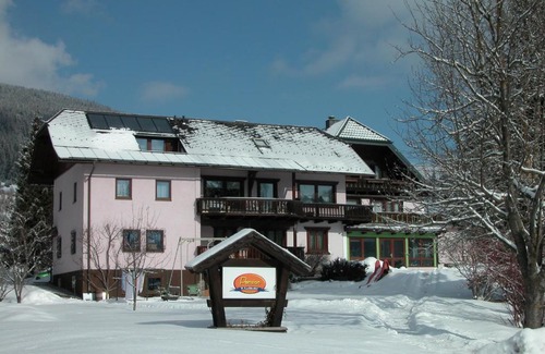 Mauterndorf Bed & Breakfast | Frühstückspension Laßhofer