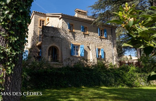 Saint-Maximin-la-Sainte-Baume Villa | 220 m² Villa ∙ 4 bedrooms ∙ 8 guests