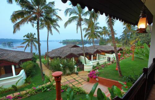 Paravur Resort | Fragrant Nature Backwater Resort & Ayurveda Spa Kollam