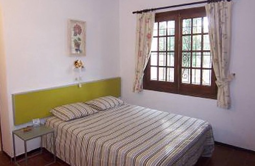 L'Escala Villa | FRANCIAC: HOUSE WITH COMMUNITY POOL + FREE WIFI