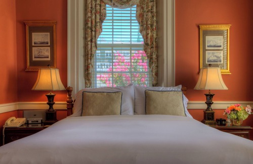 Yachting Village Bed & Breakfast | Francis Malbone House Inn