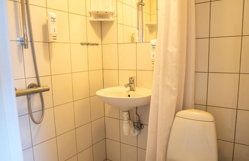 Halsnæs Kommune Hotel | Frederiksværk Hotel