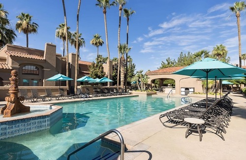 South Scottsdale Resort | Free Local Shuttle to Old Town Scottsdale, Fashion Square Mall, Camelback