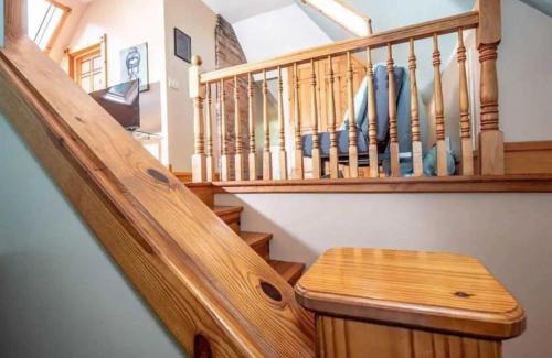 Victorian Village House | Free Parking - Prime Location - Downtown