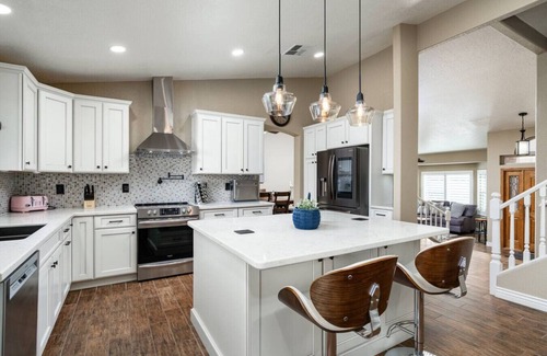 Mohawk HOA House | Free Pool Heating | Spacious Lakefront | Game Room