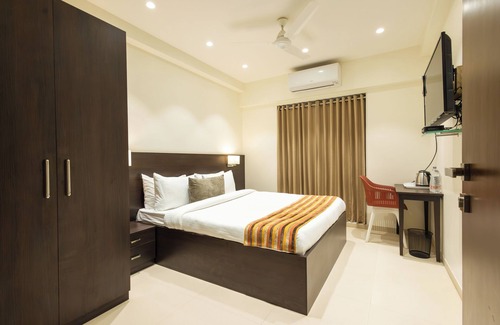 Nashik Hotel | Freesia Residency by Express Inn