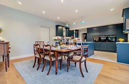 Bury St Edmunds House | Freiston Lodge - Three Bedroom House, Sleeps 6