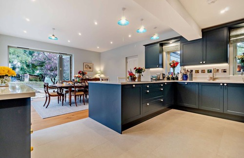 Bury St Edmunds House | Freiston Lodge - Three Bedroom House, Sleeps 6