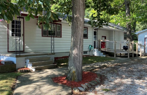 Fremont House | Fremont IN SnowLake: Family vacation beautiful view pontoon available to rent