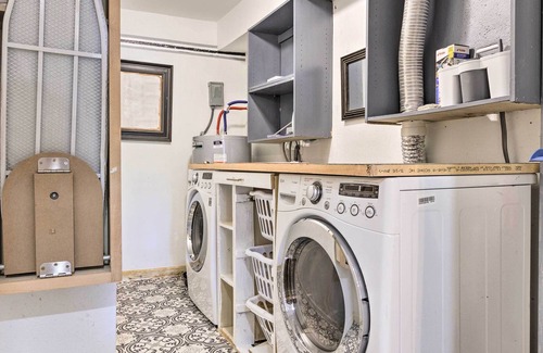 Saint Elmo House | Fresh, Updated Home in Mobile w/ Patio & Yard