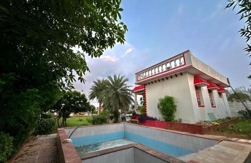 Gurugram House | Fresh water pool farm Near sec 10
