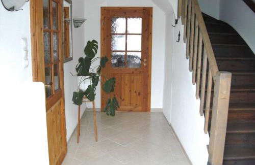 Eggebek Apartment | Frey - Ferienhaus über zwei Etagen mit Terrasse