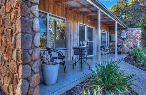 Coles Bay Apartment | Freycinet Stone Studio 4