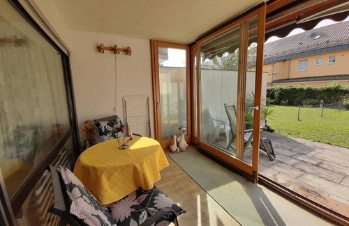 Bad Fuessing Apartment | Friendly furnished luxury vacation apartment with box-spring bed and garden access