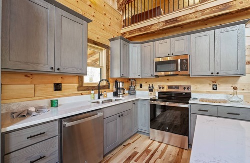 Logan Cabin | Frog Hill | Brand New Log Cabin
